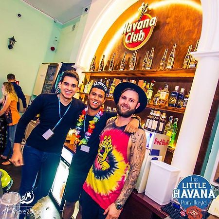 The Little Havana Party Hostel คราคูฟ ภายนอก รูปภาพ