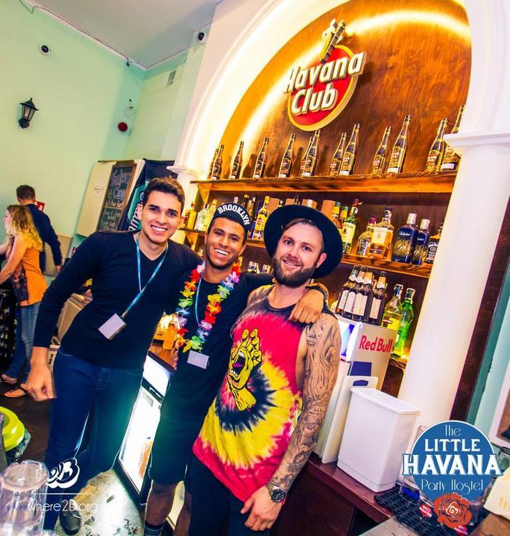 The Little Havana Party Hostel คราคูฟ ภายนอก รูปภาพ